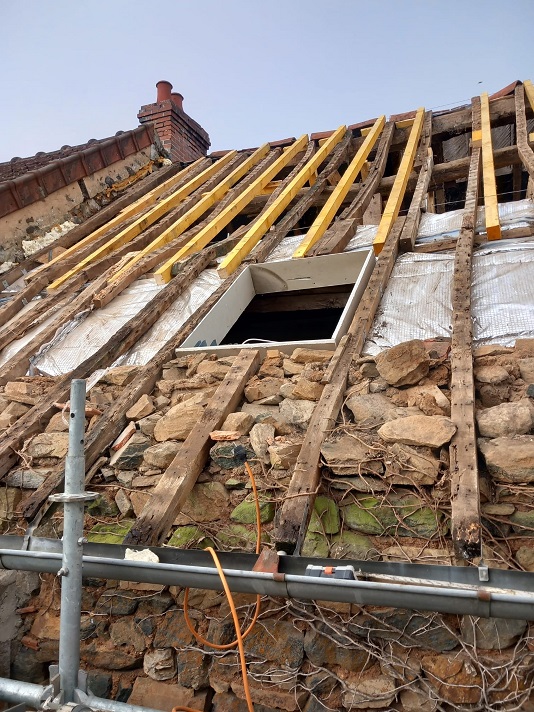 Renovation de toiture en cours bonnat 23220 avant