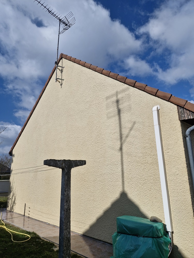 Ravalement de facade badecon le pin 36200 après