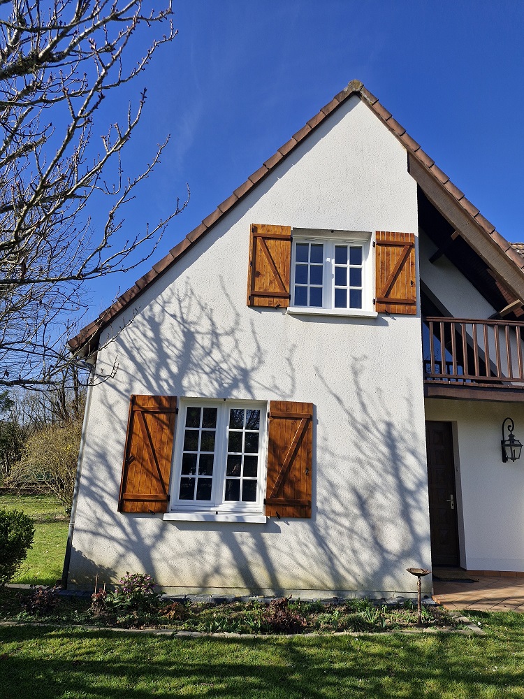 Ravalement de facade clion 36700 avant